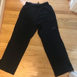 Men’s Nike Sweatpants - Large